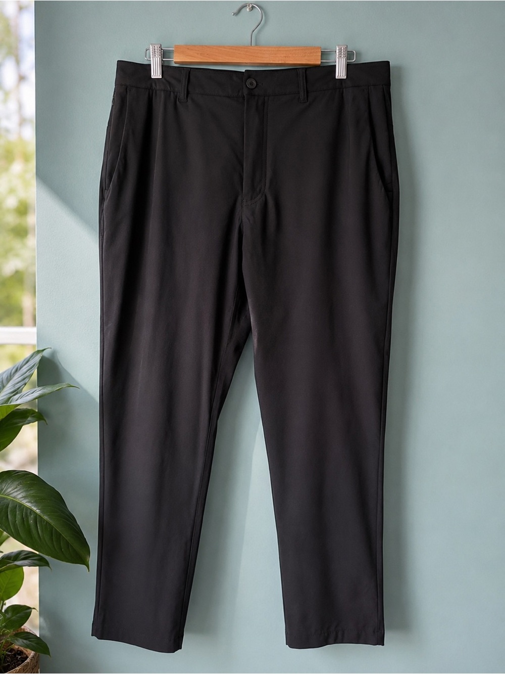 SKYR Men’s Black Performance Dress Pants 36x30 Stretch Flat Front